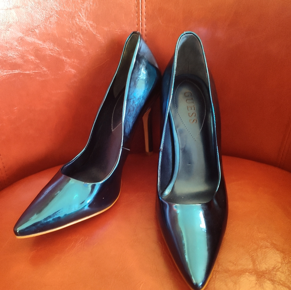 Beautiful GUESS HEELS